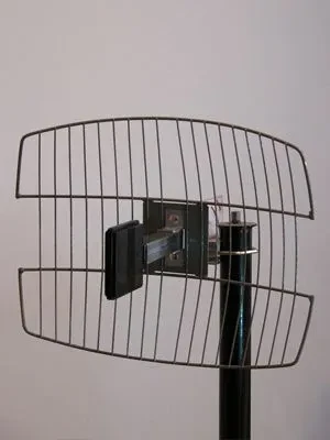 ReinkJet Antena Wireless WGR24-15DB 2.4GHz, 16dbi, 395x310mm, 75om sa koaksijalnim kablom 15m