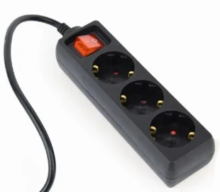 EG-PSU3-01 Gembird UPS naponski kabl, 3 Shuko uticnice, 16A, C14 plug, 0.6m, black (Alt. PC-SFC14M)