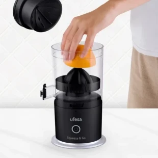 Cediljka za citruse Ufesa Squeeze&Go/punjivi/snaga 45W/crni