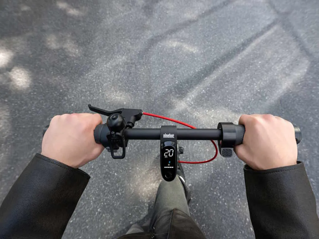 Segway Elektricni trotinet SEGWAY NINEBOT F2 PRO E II Slika 7