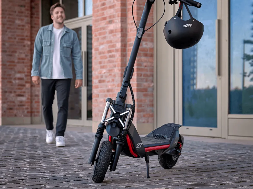 Elektricni Trotinet SEGWAY NINEBOT ZT3 PRO I Slika 2