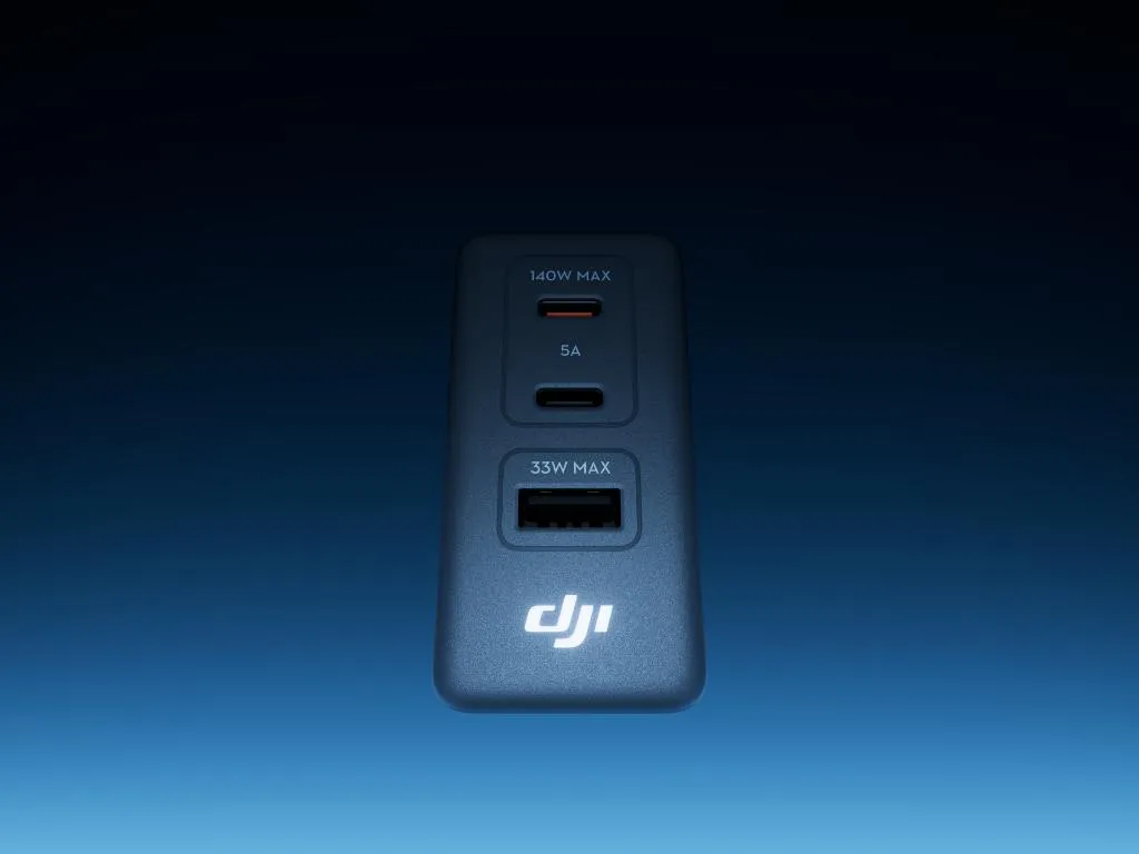 Punjac DJI Power 140W GaN Charging Combo (EU) Slika 10