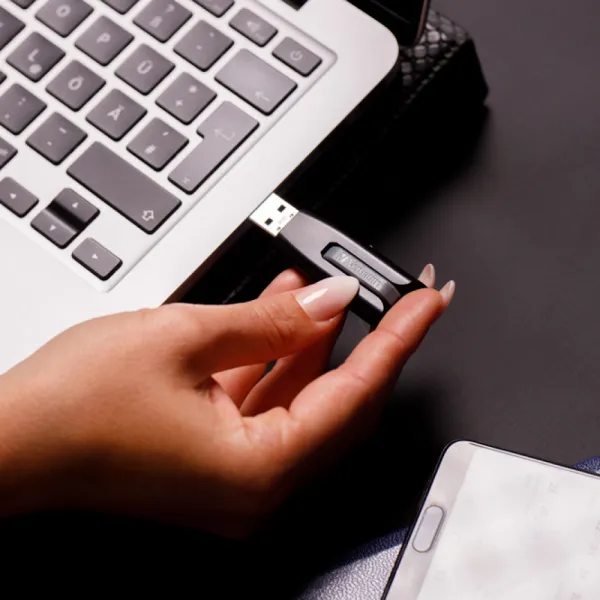 Flash USB 16GB Verbatim 3.2 V3 Black Slika 4