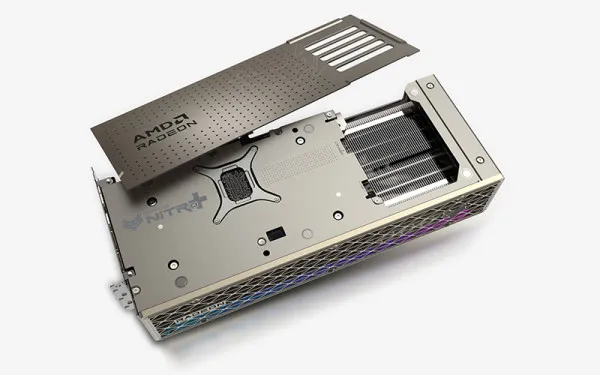 SVGA Sapphire Radeon RX 9070 XT NITRO+  OC 16GB 2x HDMI/2x DP/11348-01-20G Slika 4