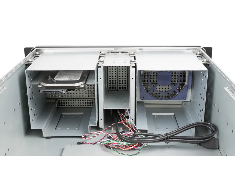 CHIEFTEC kućište UNC-411E-B-OP crno Slika 9