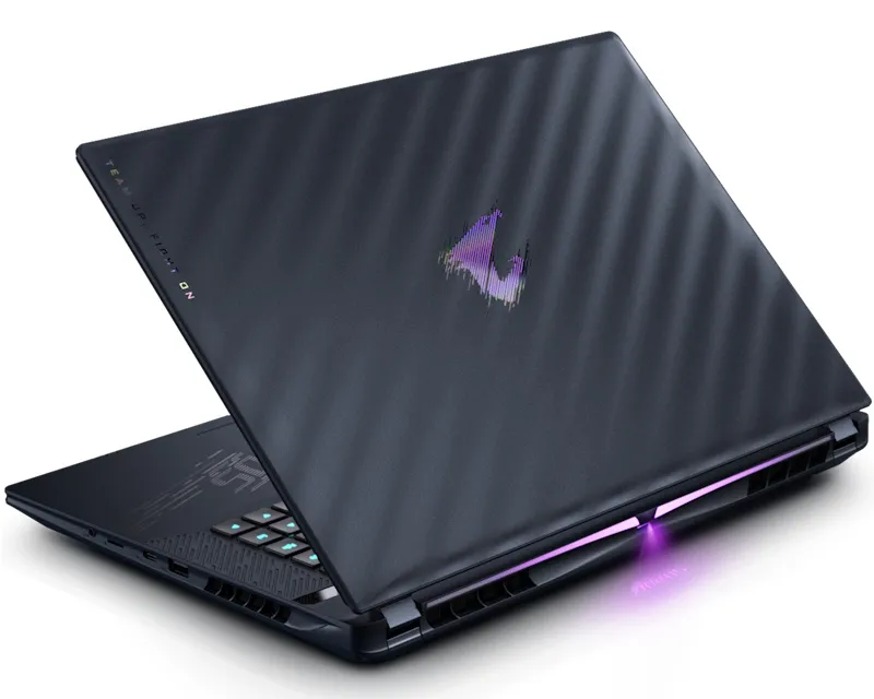 GIGABYTE AORUS MASTER 16 BZH 16 inch QHD+ OLED 240Hz 500nits Core Ultra 9 275HX 32GB 1TB SSD GeForce RTX 5090 24GB RGB Backlit Win11Pro gaming laptop  Slika 2