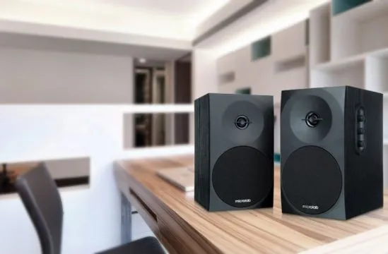 Microlab B70BT Aktivni drveni zvucnici 2.0 20W RMS(2x10W) 3,5mm Bluetooth Slika 4