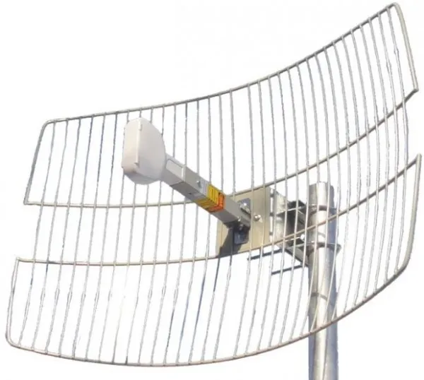 Antena Wireless * 24DB, WGR24-124 WiFi usmerena, 2.4GHz, 925x725mm, 75om sa koaksijalnim kablom 15m Slika 1