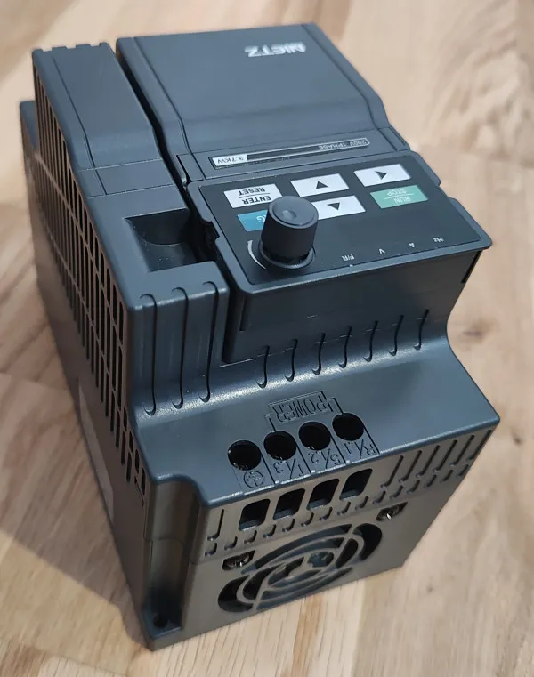 Inverter NIETZ NZ2200-03R7G, 1PH 220V Output: 3PH 220V 16A, 3,7kW Slika 5