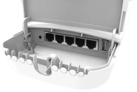 MikroTik RBOmniTikPG-5HacD OmniTik 5 PoE ac with RouterOS L4 with case,bela Slika 4