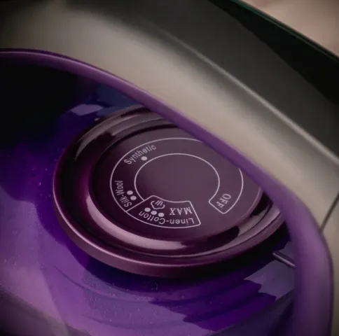 VOLTZ pegla na paru V51050E 2400W,ljubicasta,rezervoar za vodu 220ml Slika 4